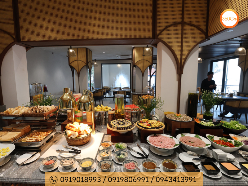 Quầy buffet tại resort - Du lịch 360Go